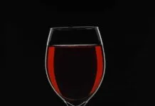 Şarap: Sosyal Tüketimden Sağlık Faydalarına Şarap: Sosyal Tüketimden Sağlık Faydalarına