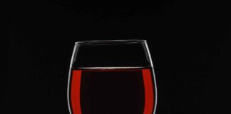 Şarap: Sosyal Tüketimden Sağlık Faydalarına Şarap: Sosyal Tüketimden Sağlık Faydalarına