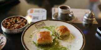 Antep Fıstık Ezmesi Nedir? Lezzetli Ve Sağlıklı Tarifler!